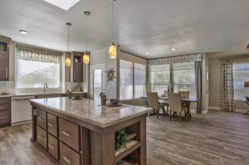 American freedom 3266d  kitchen home features