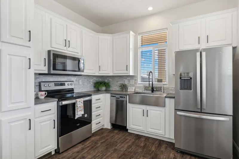 Desert vista apdv1531 kitchen home features