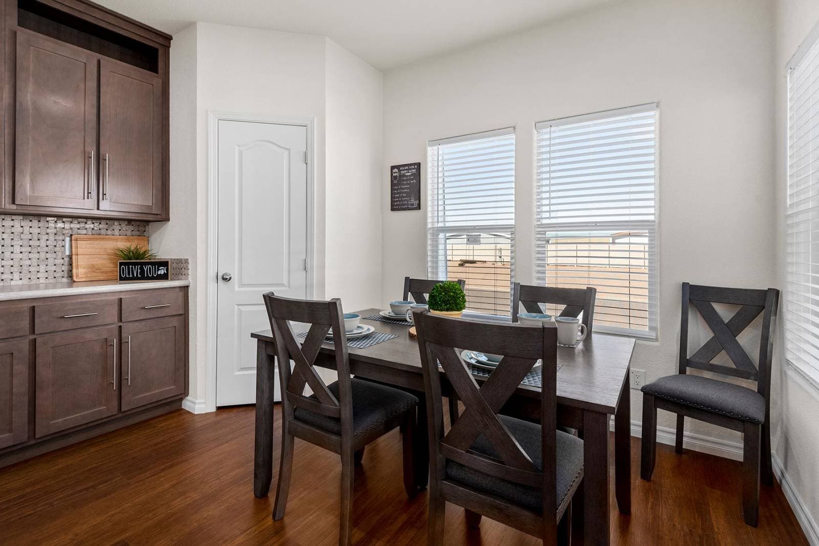 American freedom 2848u  interior home features