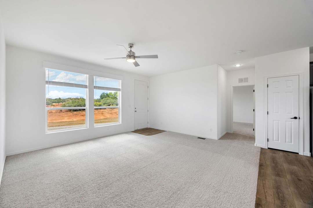 Limited series 28523a interior home features