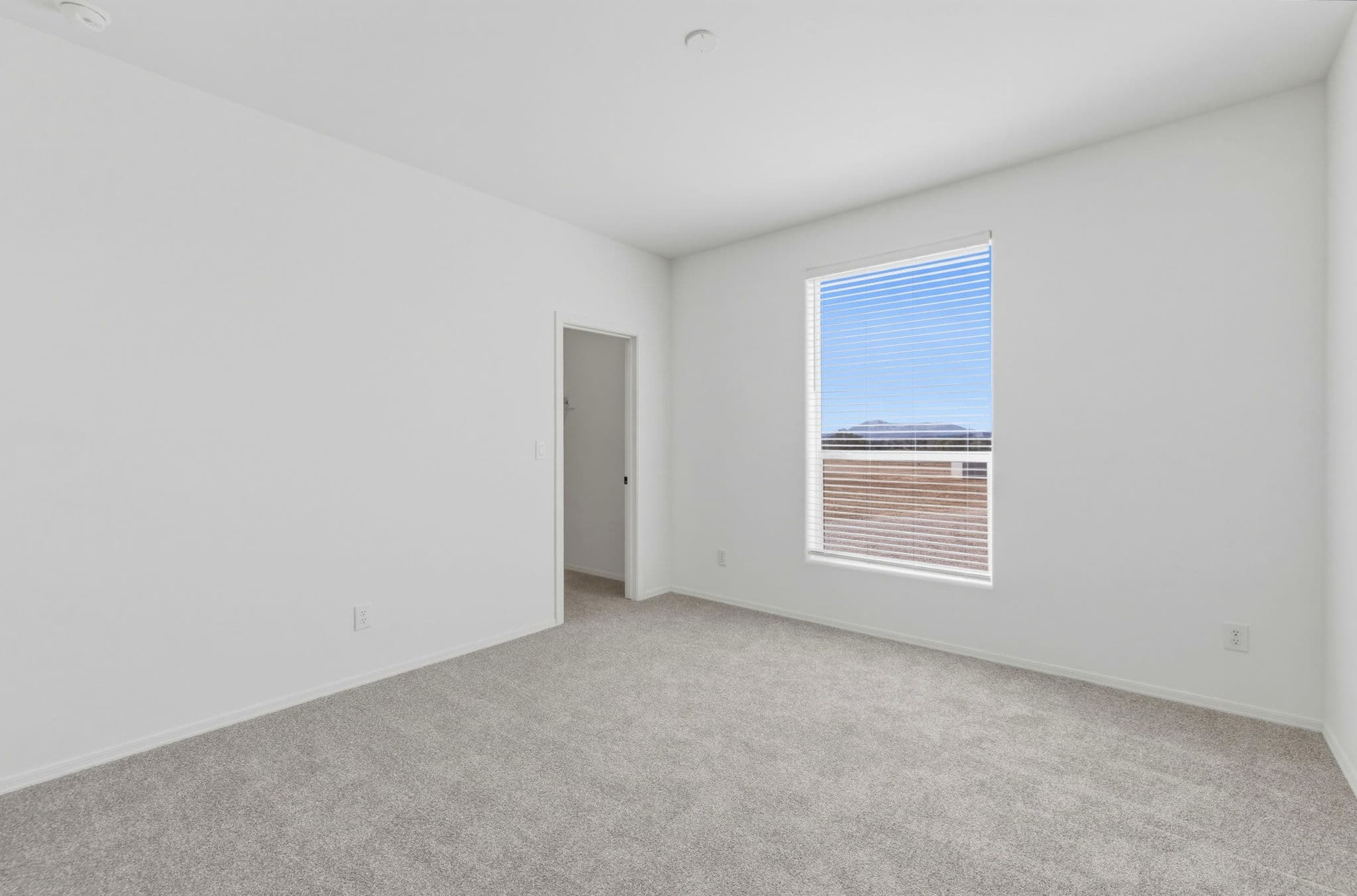 Keller williams arizona realty  liberty 28704a bedroom home features