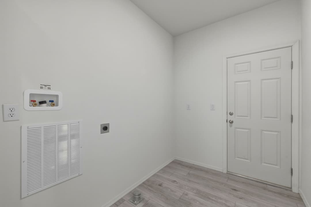 Keller williams arizona realty  liberty 28704a interior home features