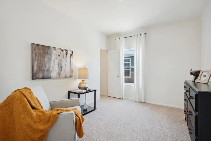 Cb 3 bedroom interior home features