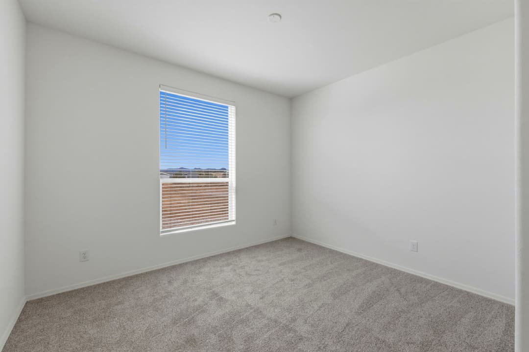 Keller williams arizona realty  liberty 28704a bedroom home features