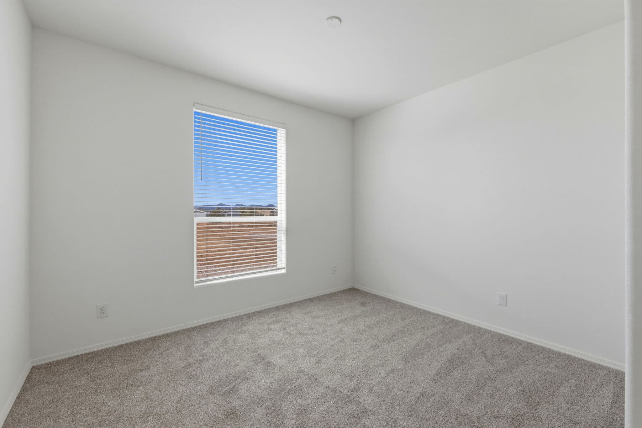 Keller williams arizona realty  liberty 28704a bedroom home features